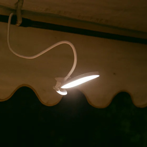 EAM002 – Portable LED Clamp Light (Rechargeable)