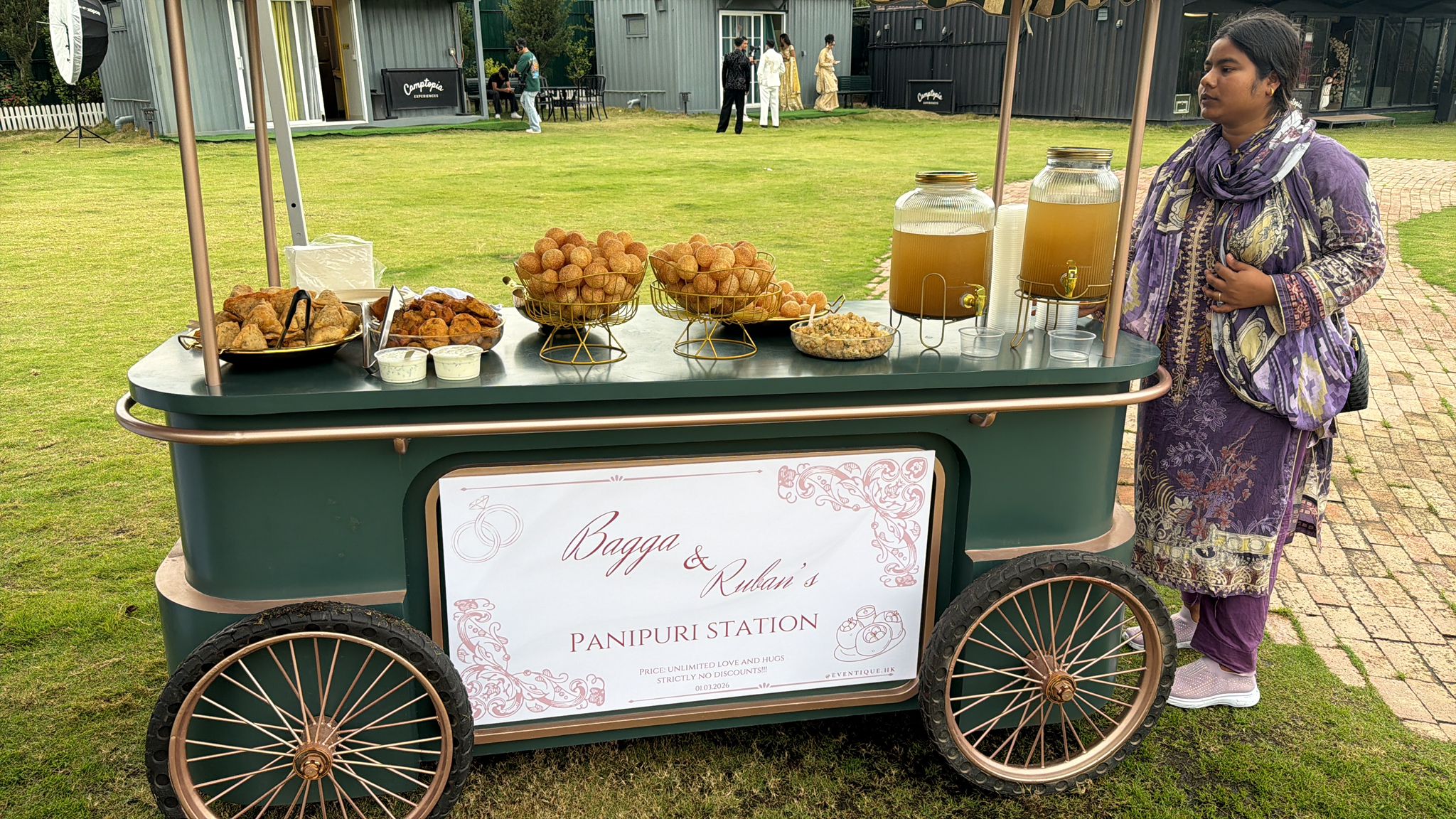 Gourmet warming trays at Camptopia